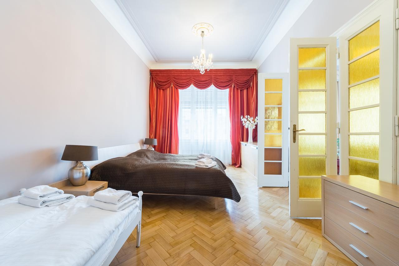 Wenceslas Square Apartment Praha Eksteriør bilde