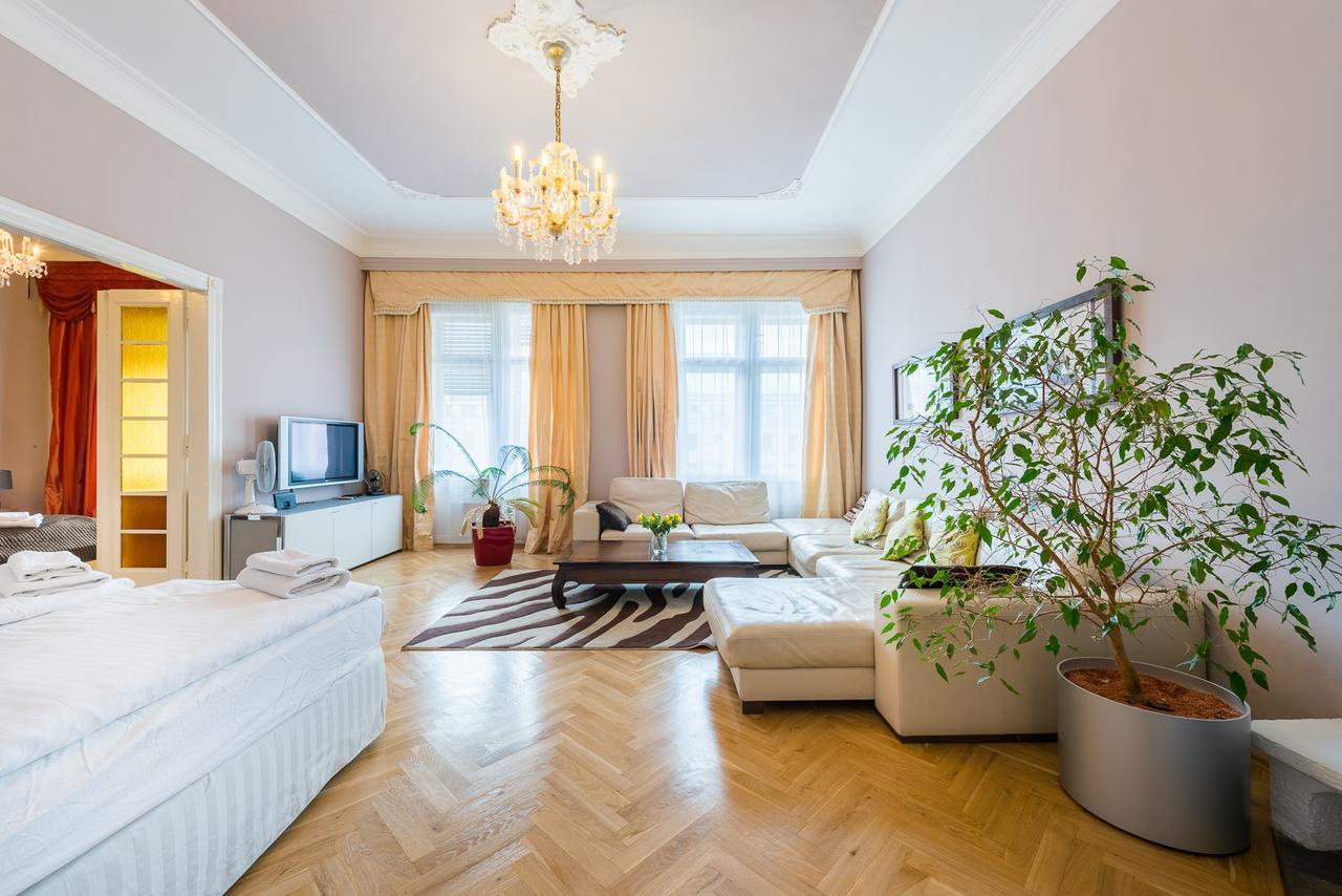 Wenceslas Square Apartment Praha Eksteriør bilde
