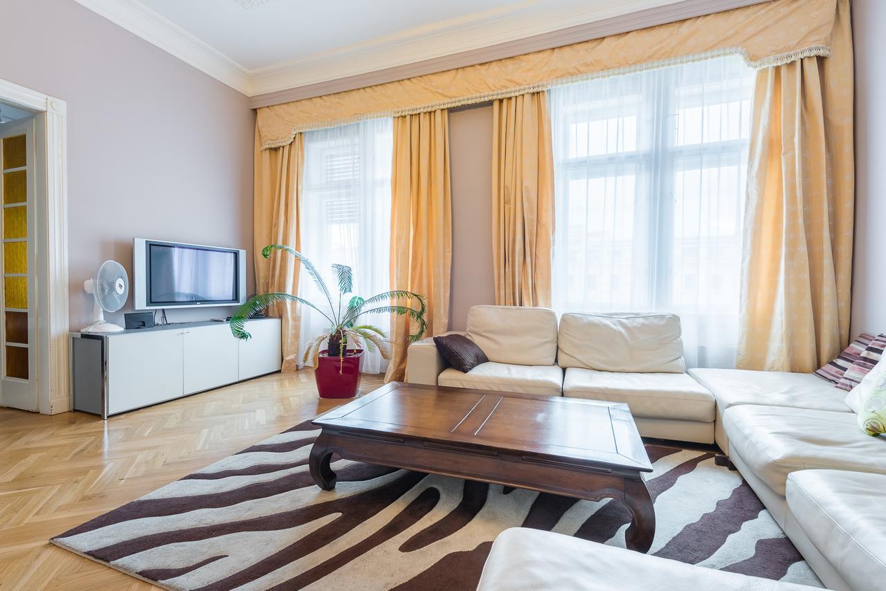 Wenceslas Square Apartment Praha Eksteriør bilde