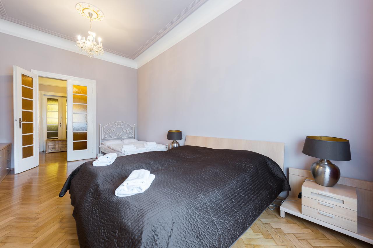 Wenceslas Square Apartment Praha Eksteriør bilde